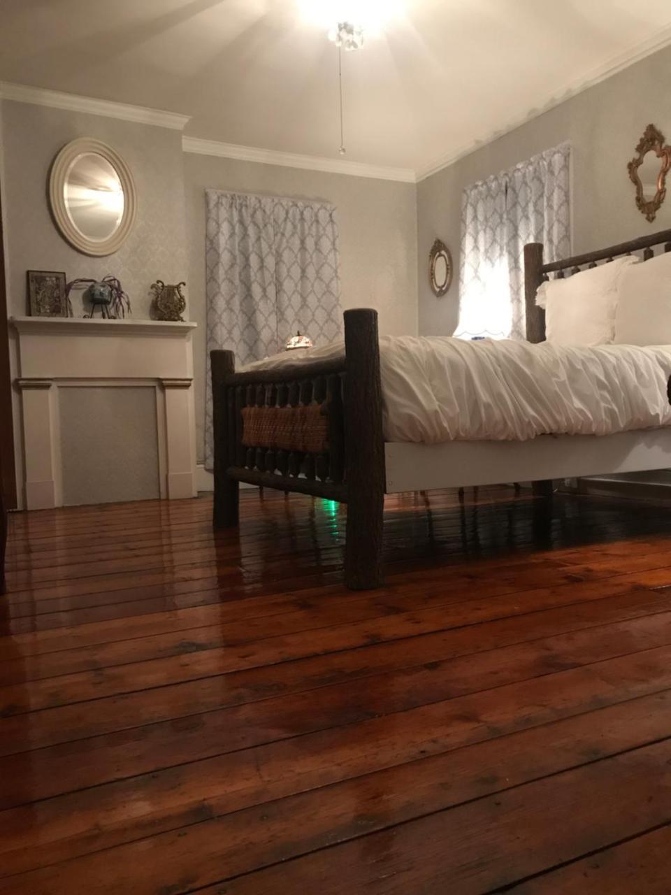 Bel'S Inn Bed And Breakfast Kingston Bagian luar foto