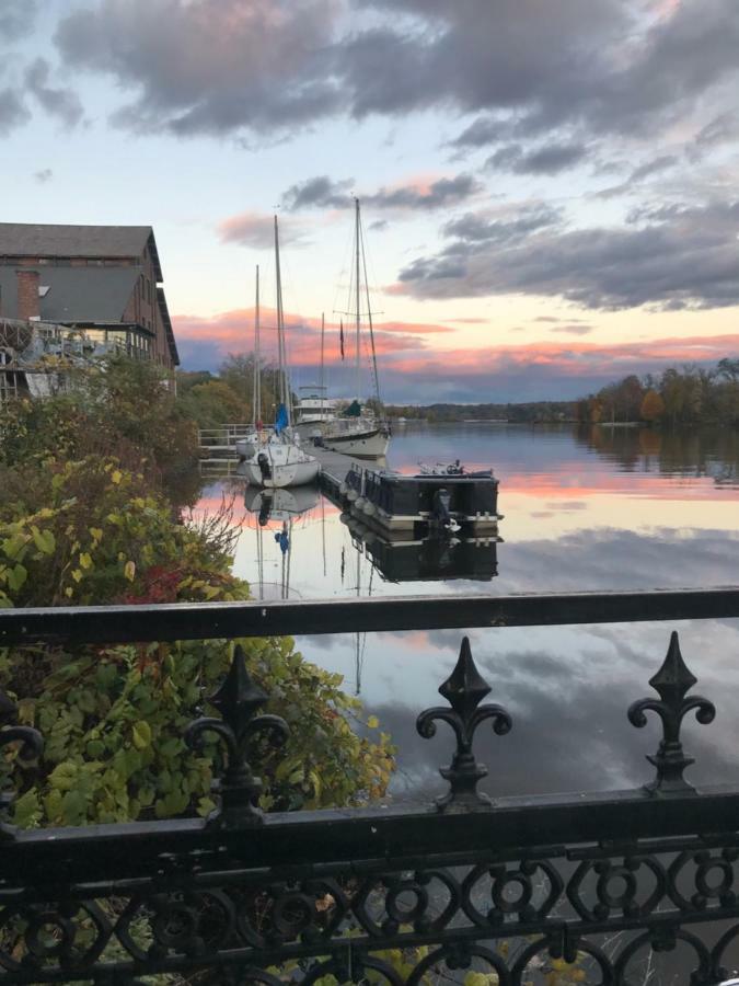 Bel'S Inn Bed And Breakfast Kingston Bagian luar foto
